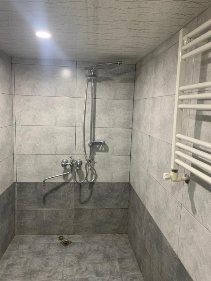 Hostel 耶烈万 外观 照片